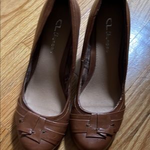 Size11 Chinese laundry brown wedges